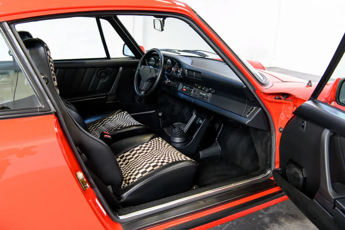 Porsche Carrera 3.2 Coupé - Innenraum