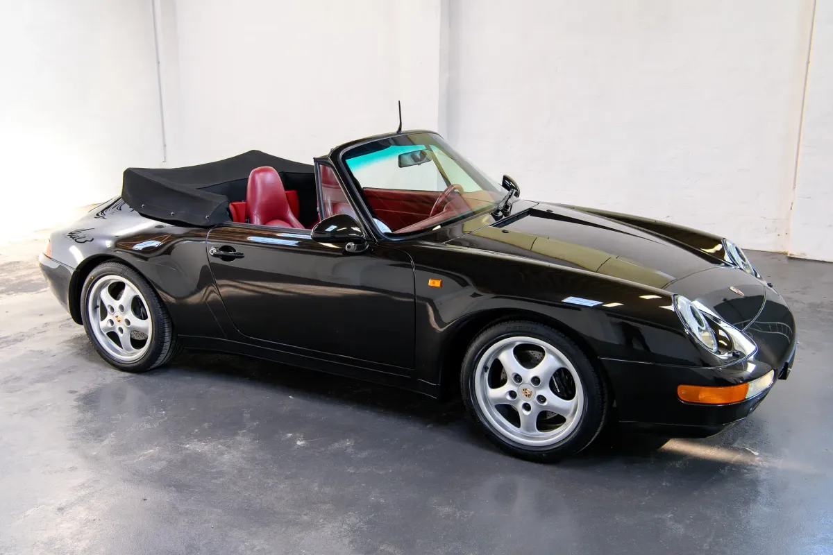 Porsche 993 Carrera Cabrio