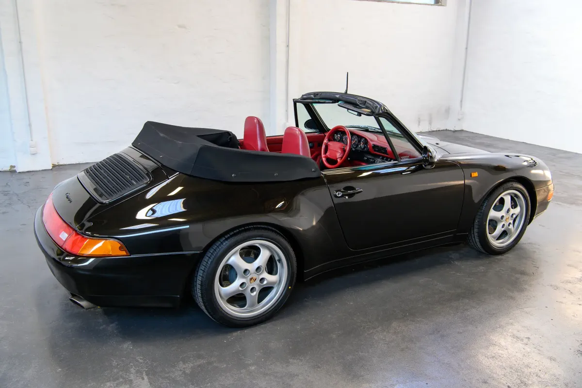 Porsche 993 Carrera Cabrio