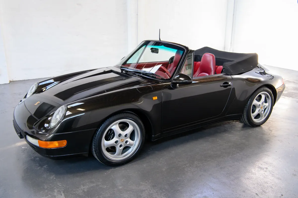 Porsche 993 Carrera Cabrio