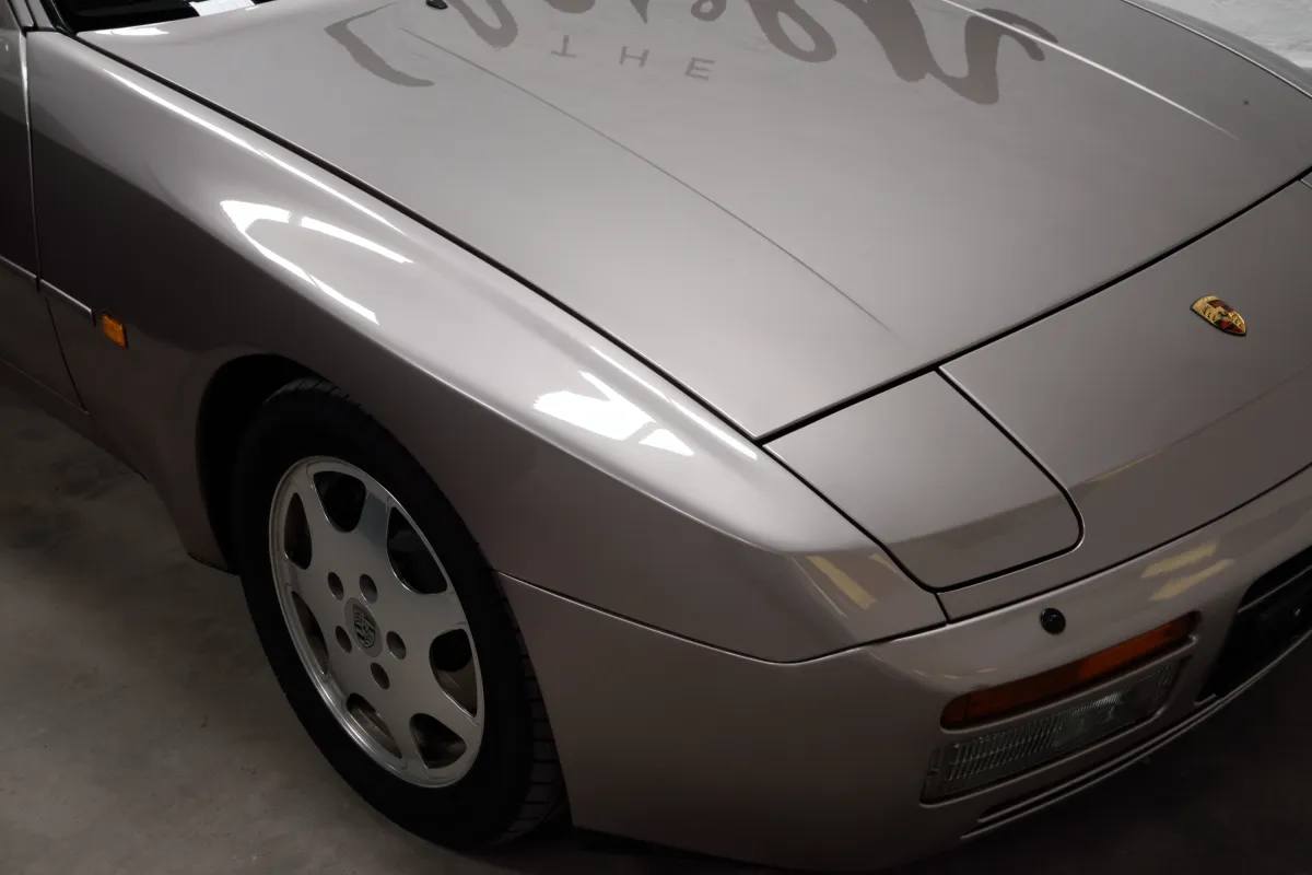 Porsche 944 Turbo S 