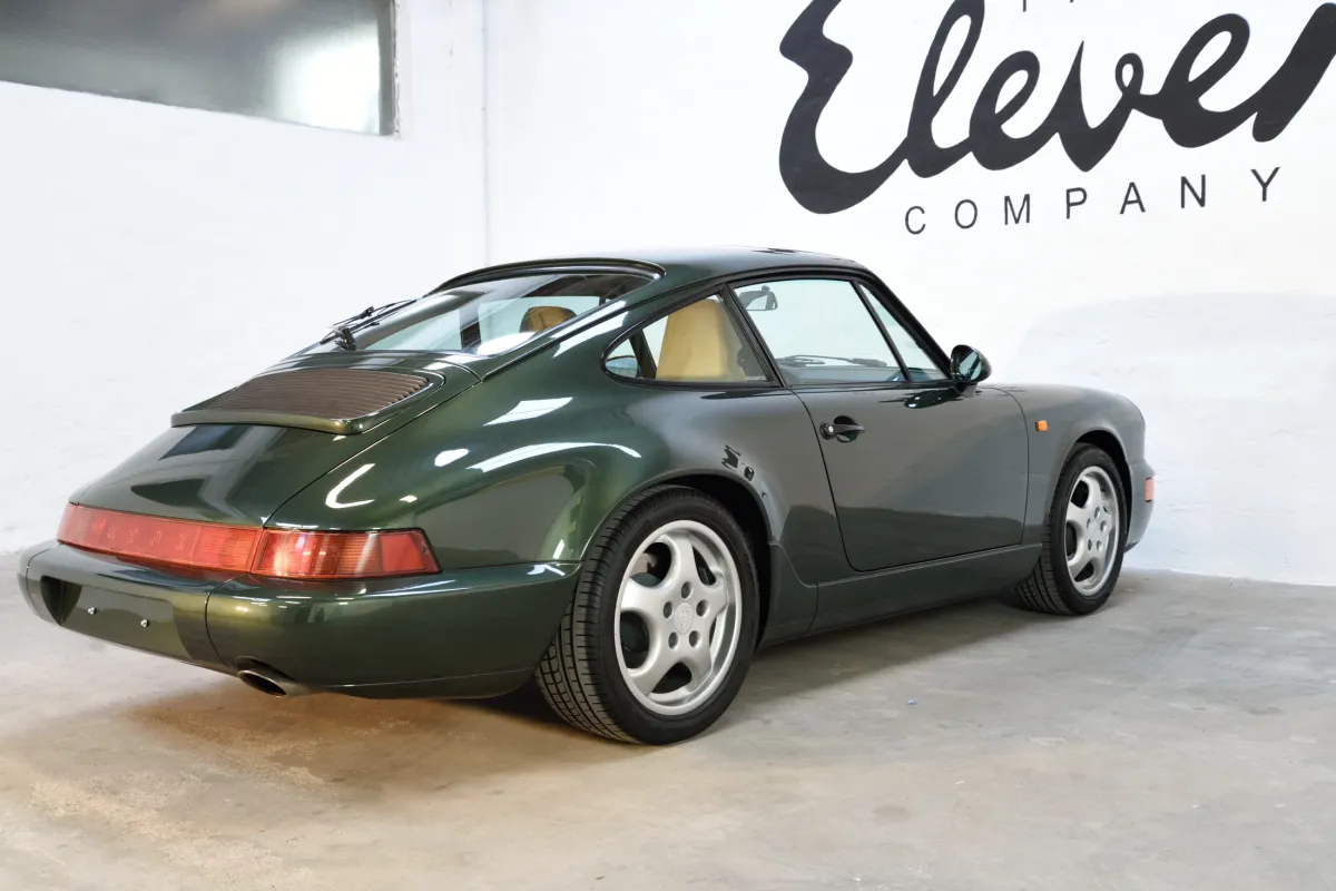 Porsche 964 Carrera 2 oakgreen