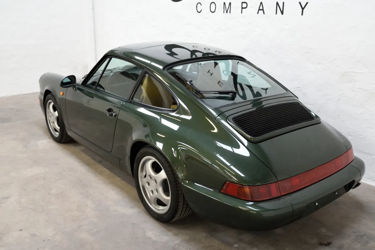 Porsche 964 Carrera 2 oakgreen