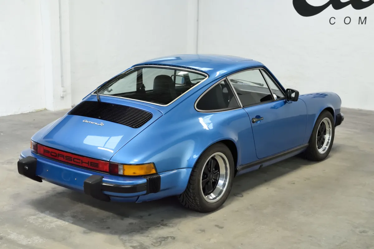 Porsche 911 Carrera 3.0