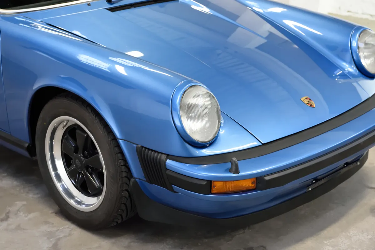 Porsche 911 Carrera 3.0