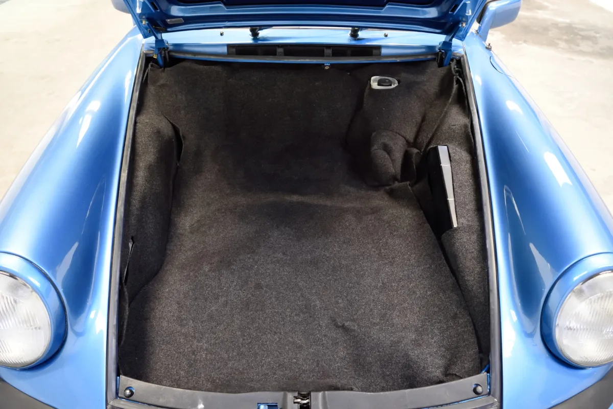 Porsche 911 Carrera 3.0
