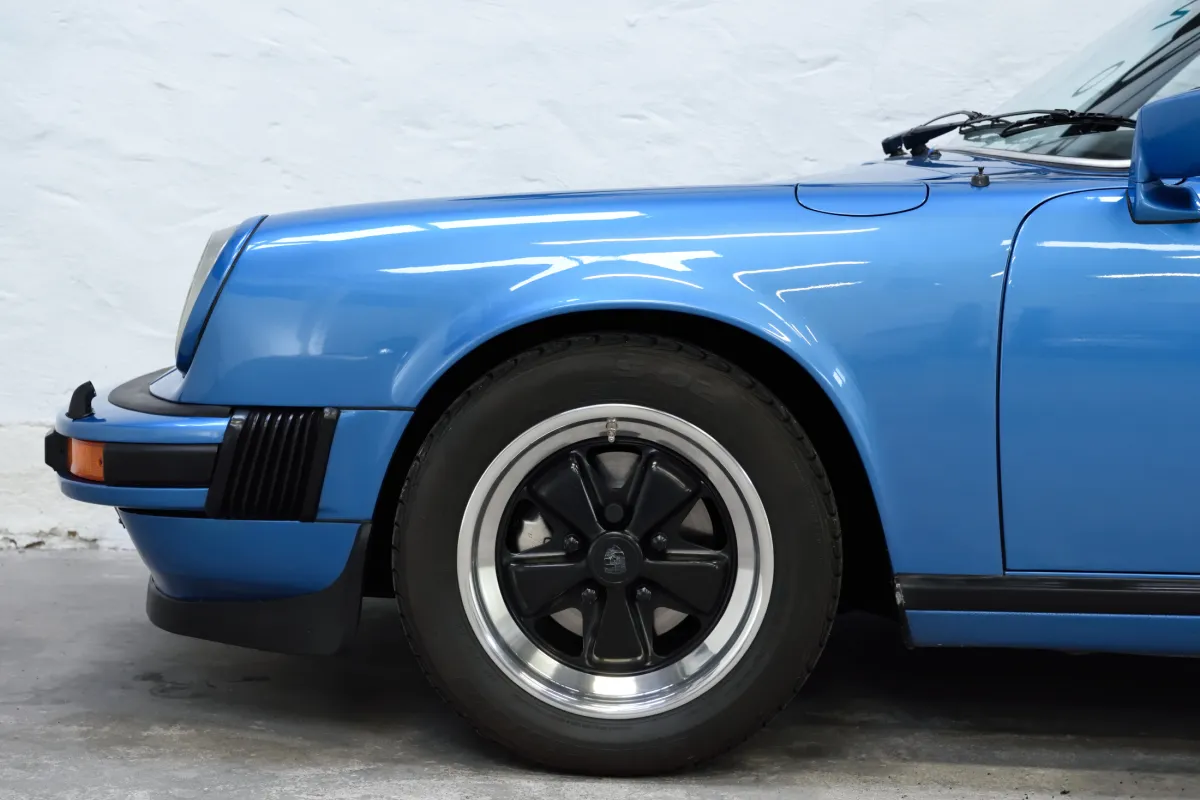 Porsche 911 Carrera 3.0