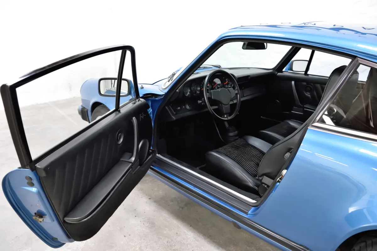 Porsche 911 Carrera 3.0