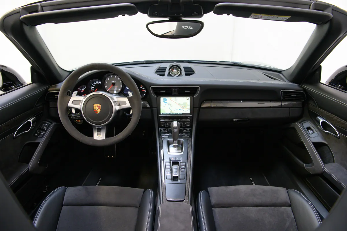 Porsche 991 Carrera GTS