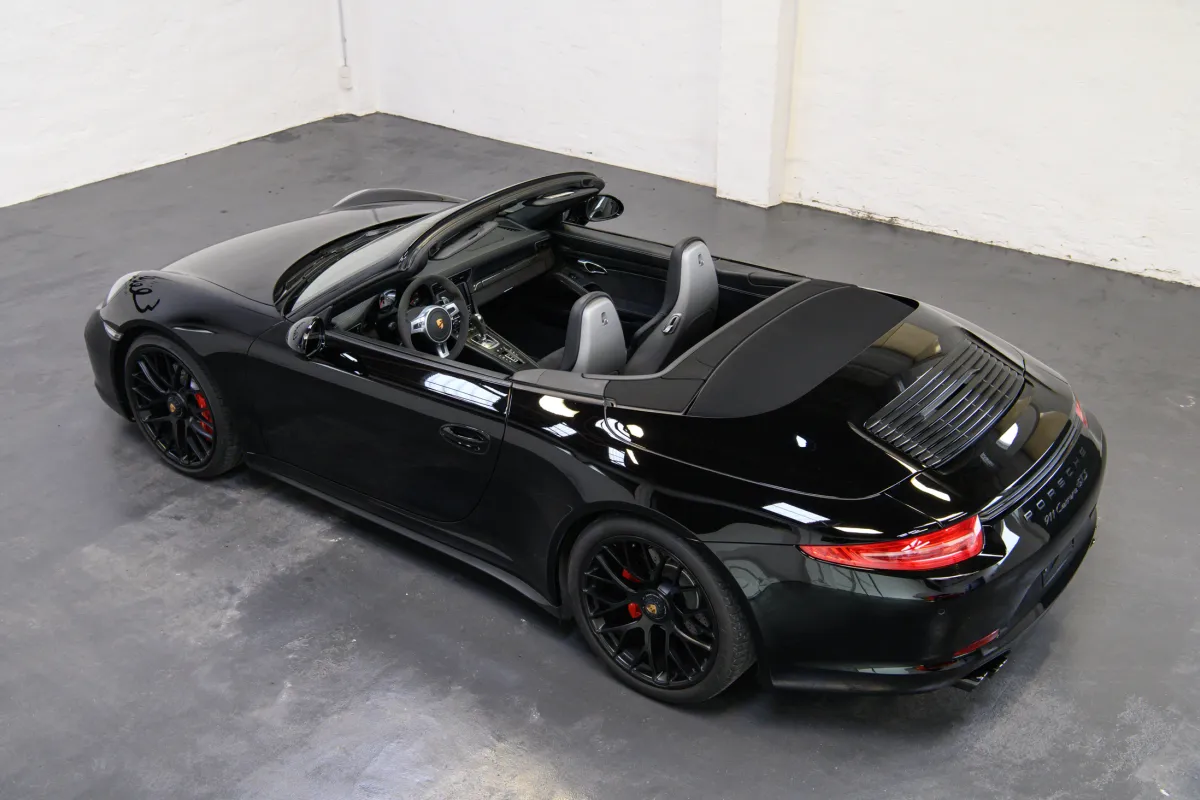 Porsche 991 Carrera GTS