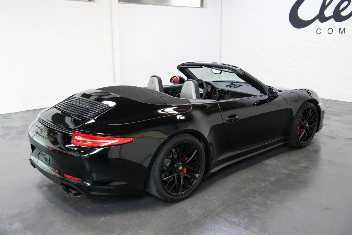 Porsche 991 Carrera GTS