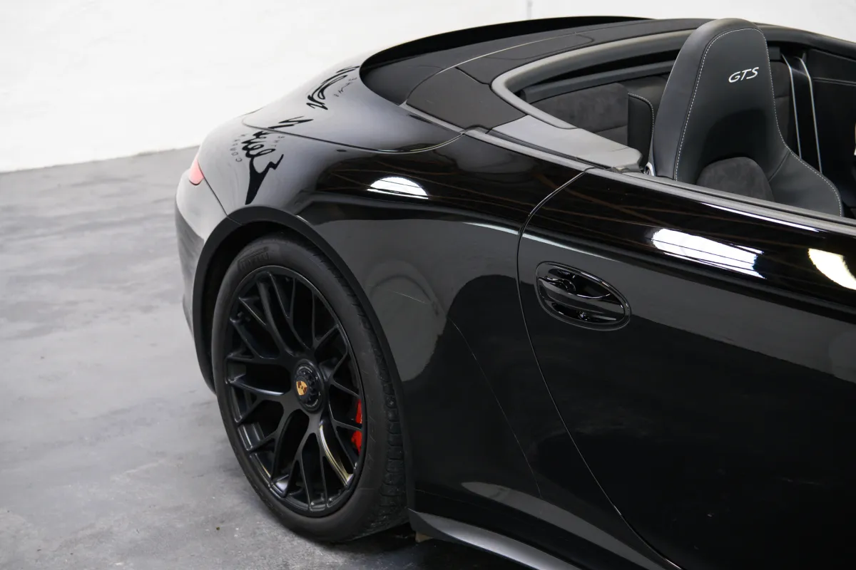 Porsche 991 Carrera GTS