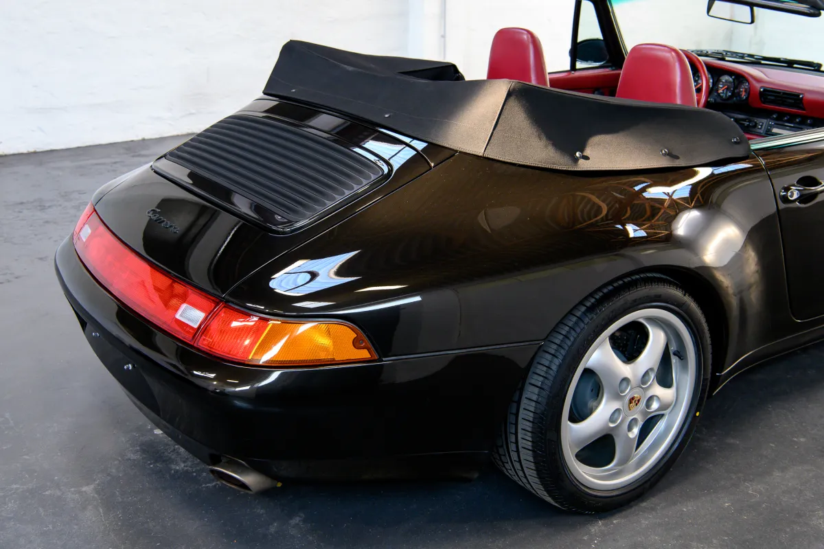 Porsche 993 Carrera Cabrio