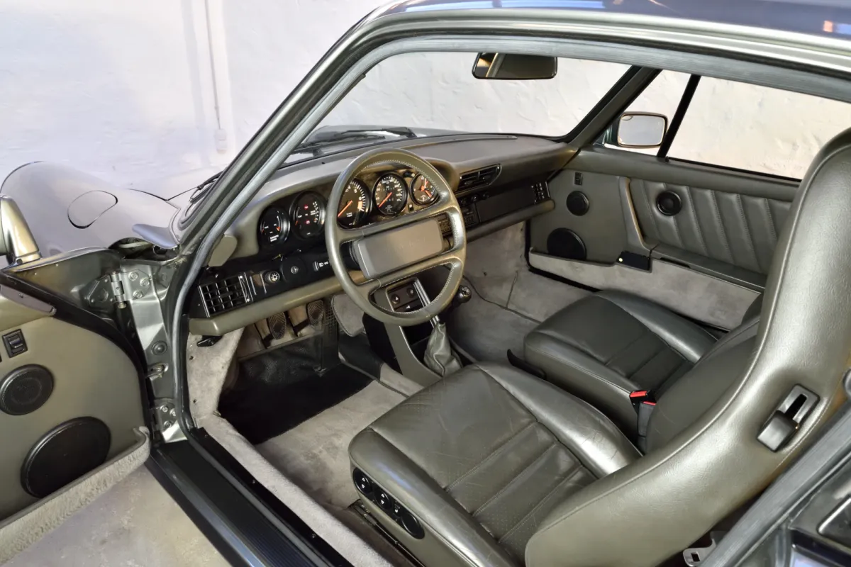 Porsche 911 G50