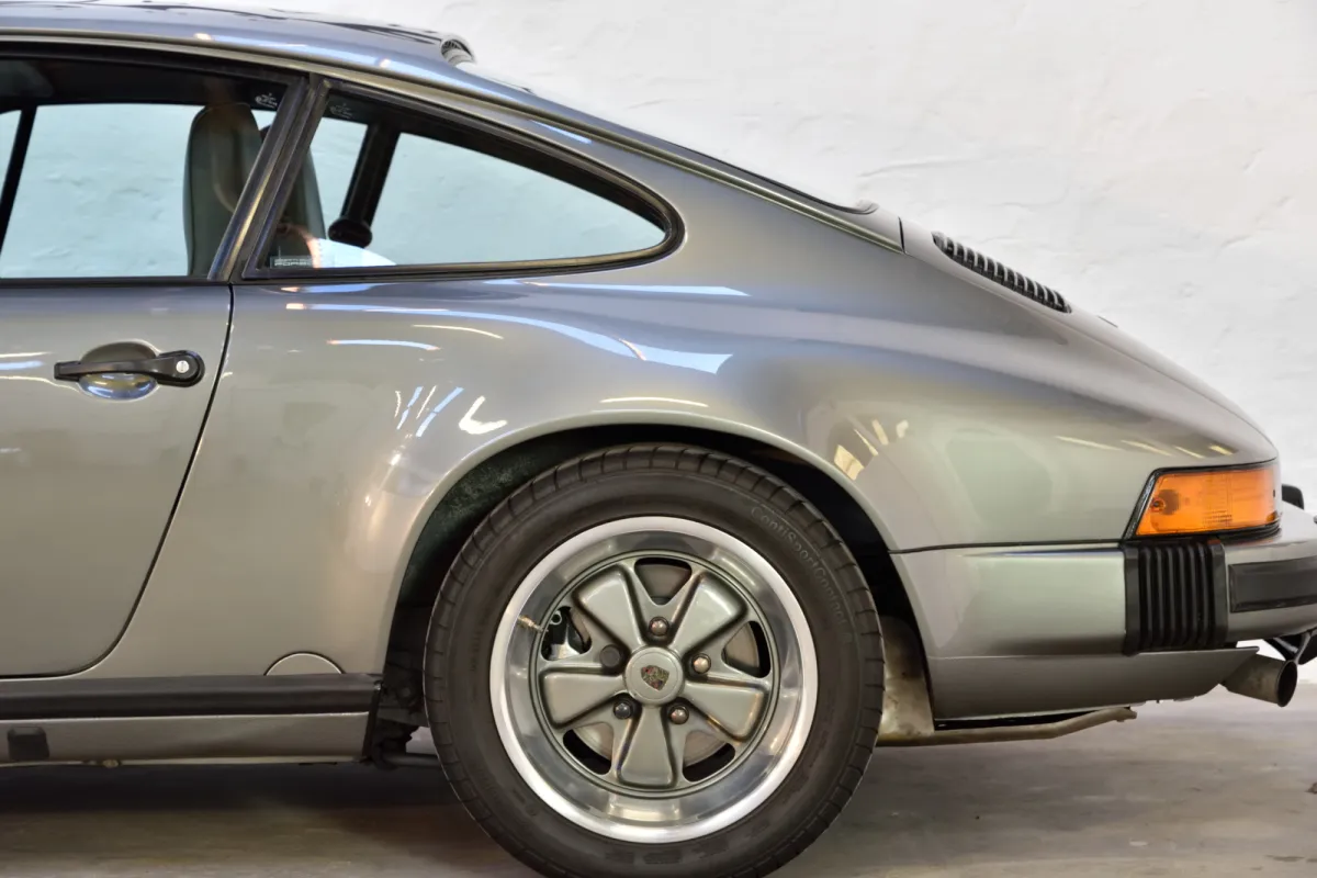 Porsche 911 G50