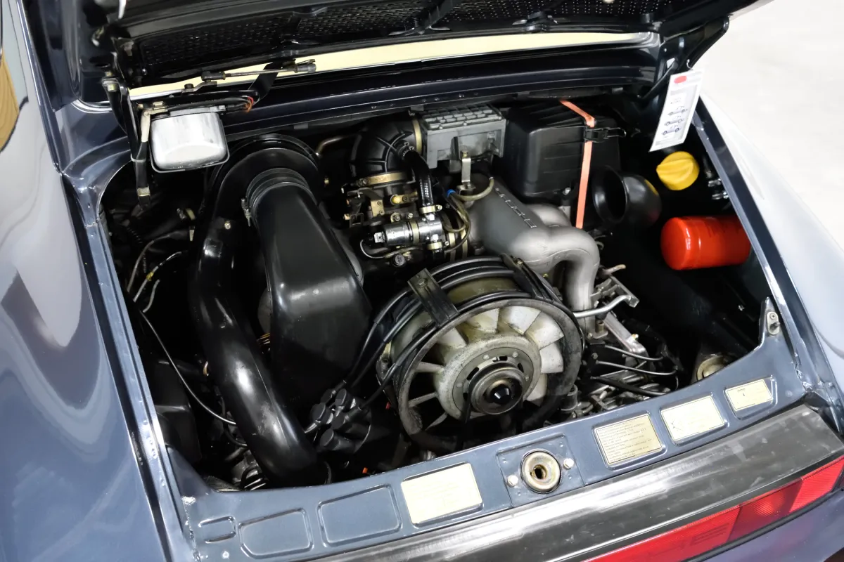 Porsche 911 Carrera 3.2 Interieur nach Wahl