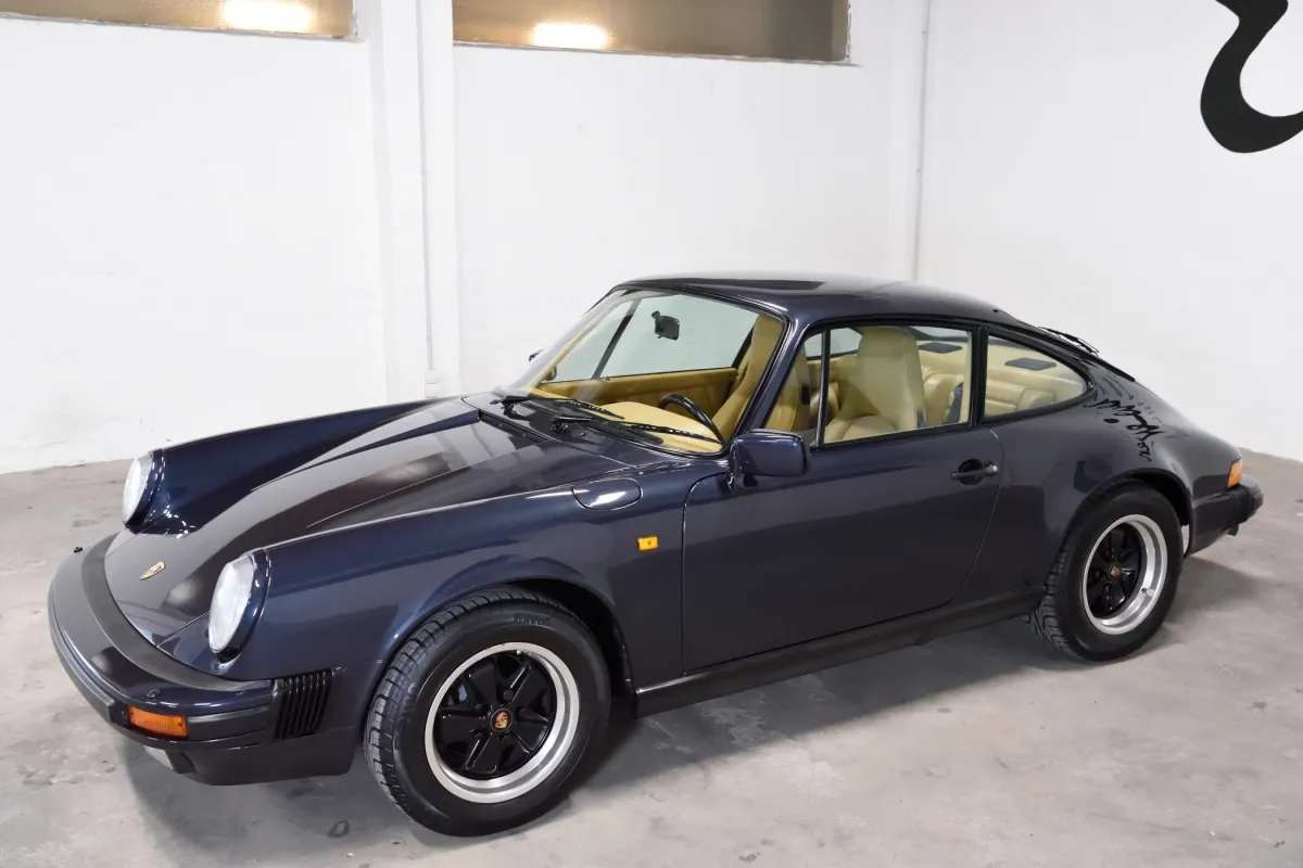Porsche 911 Carrera 3.2 Interieur nach Wahl