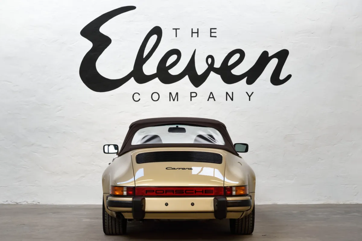 Porsche 911 light bronze