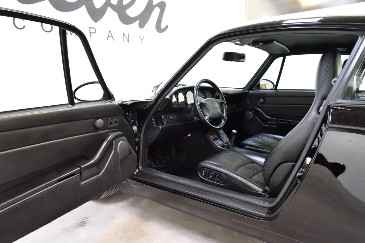 Porsche 993 Carrera 4