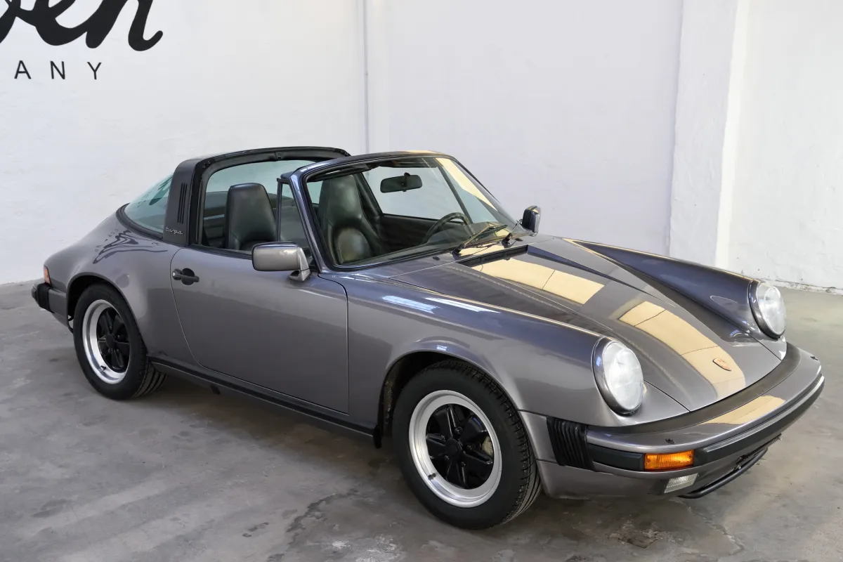 Porsche 911 Carrera 3.2 Targa