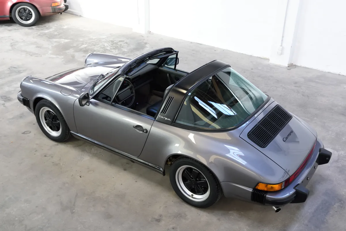 Porsche 911 Carrera 3.2 Targa
