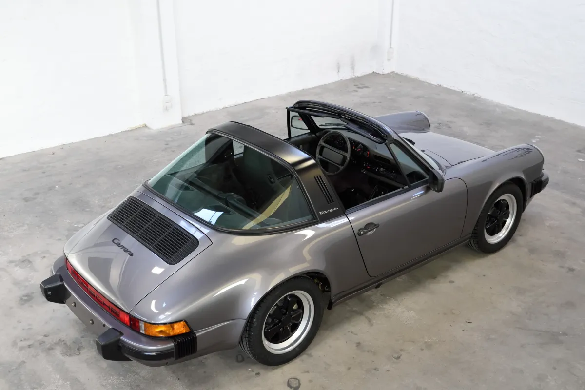 Porsche 911 Carrera 3.2 Targa