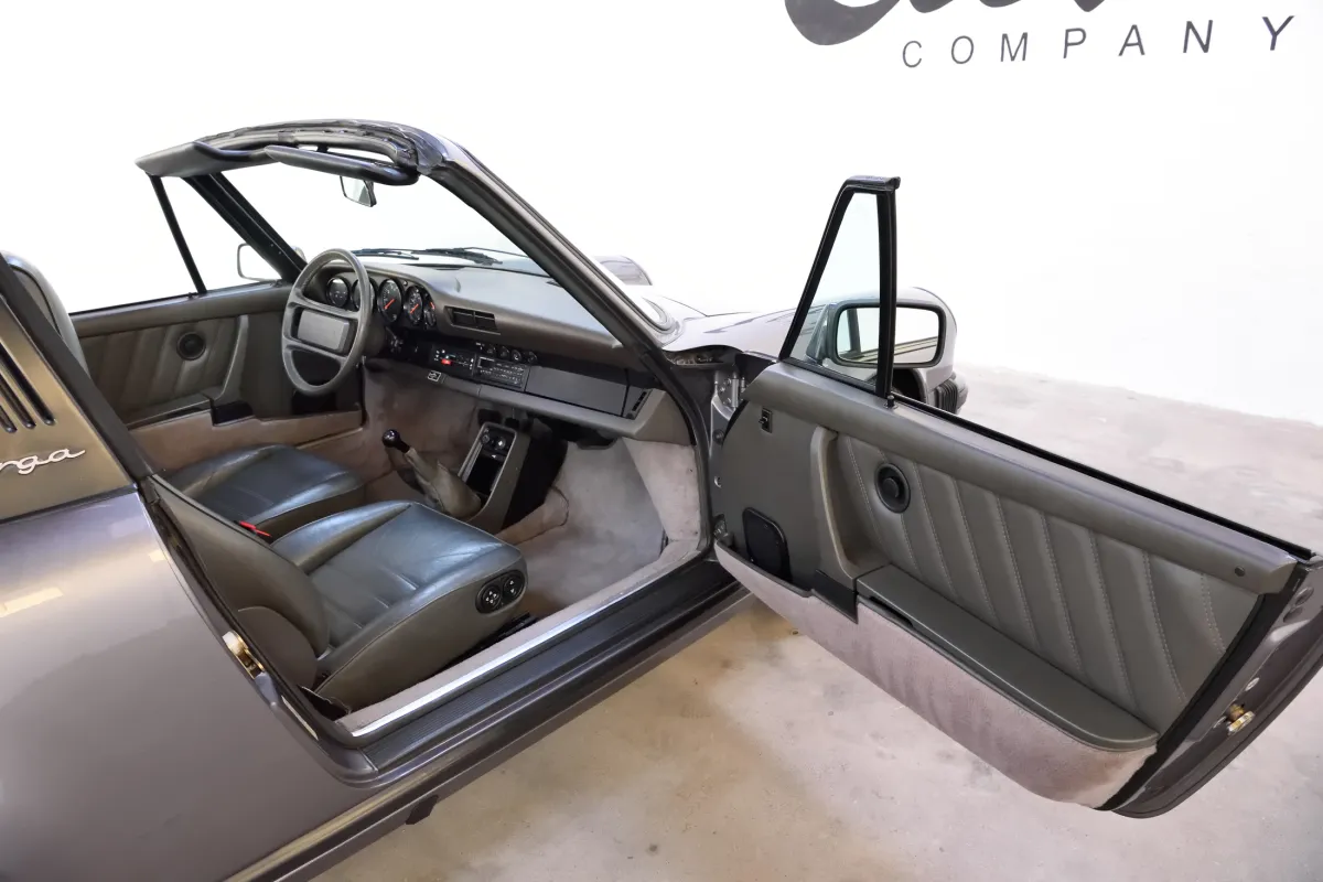 Porsche 911 Carrera 3.2 Targa