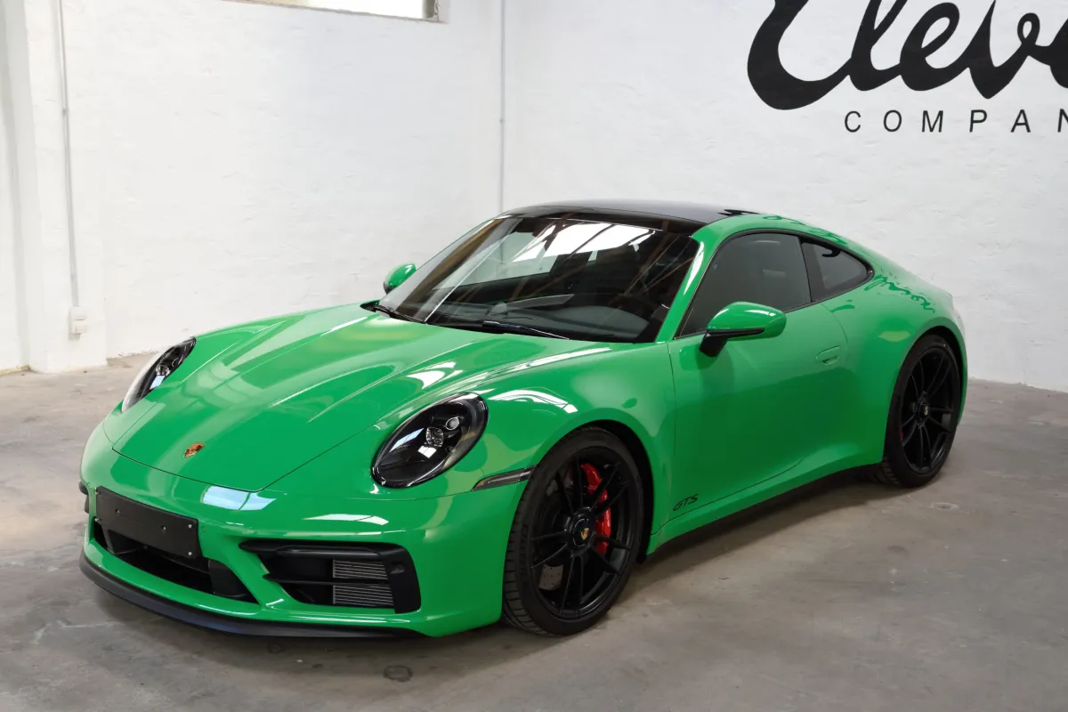 Porsche 992 Carrera GTS