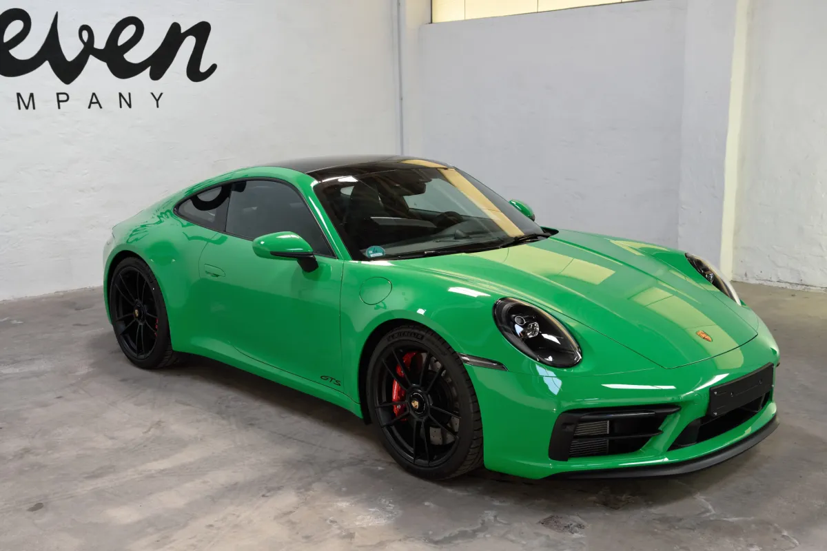 Porsche 992 Carrera GTS