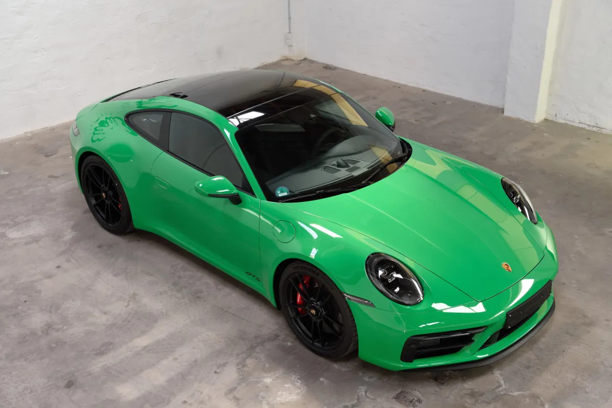 Porsche 992 Carrera GTS
