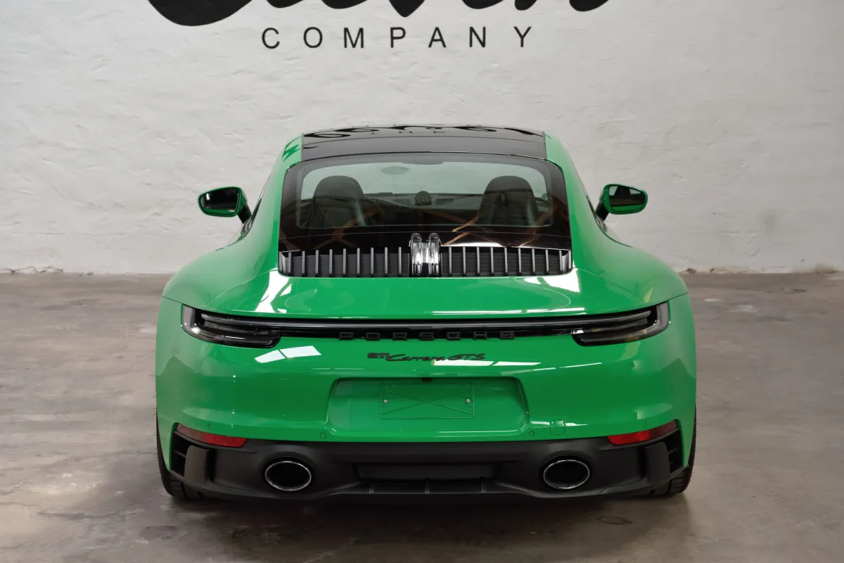 Porsche 992 Carrera GTS