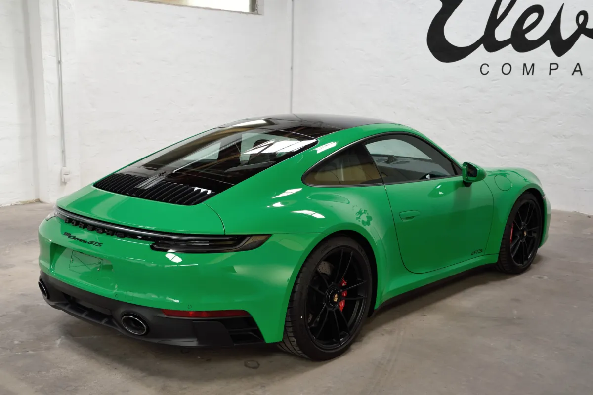 Porsche 992 Carrera GTS