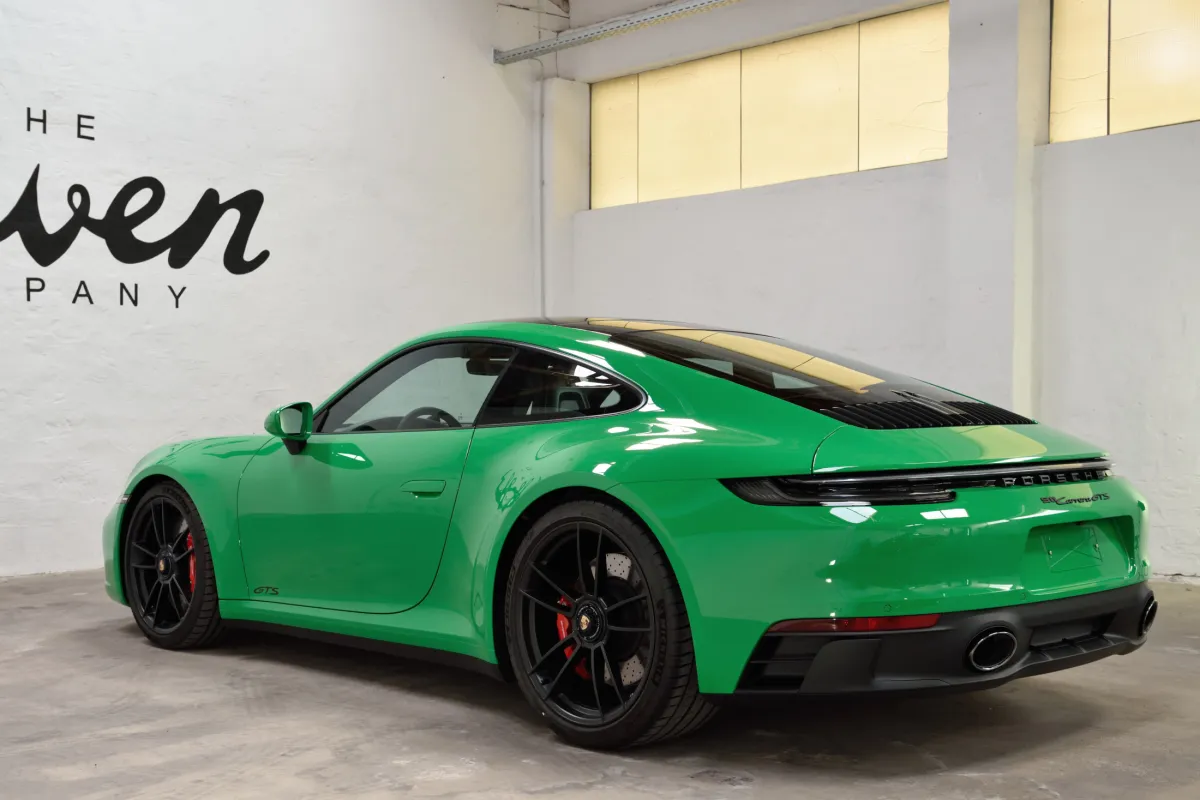 Porsche 992 Carrera GTS