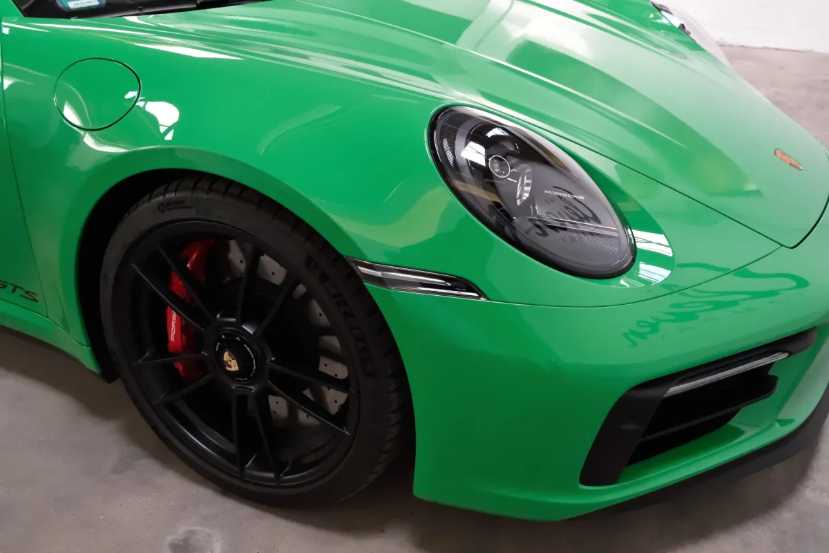 Porsche 992 Carrera GTS