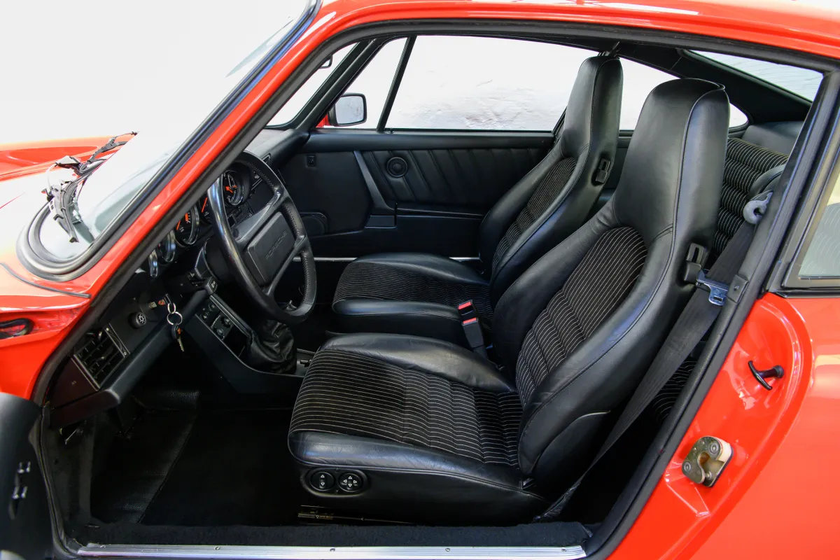 Porsche 911 Carrera 3.2
