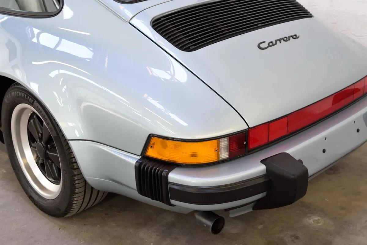 Porsche 911 lagunengrün