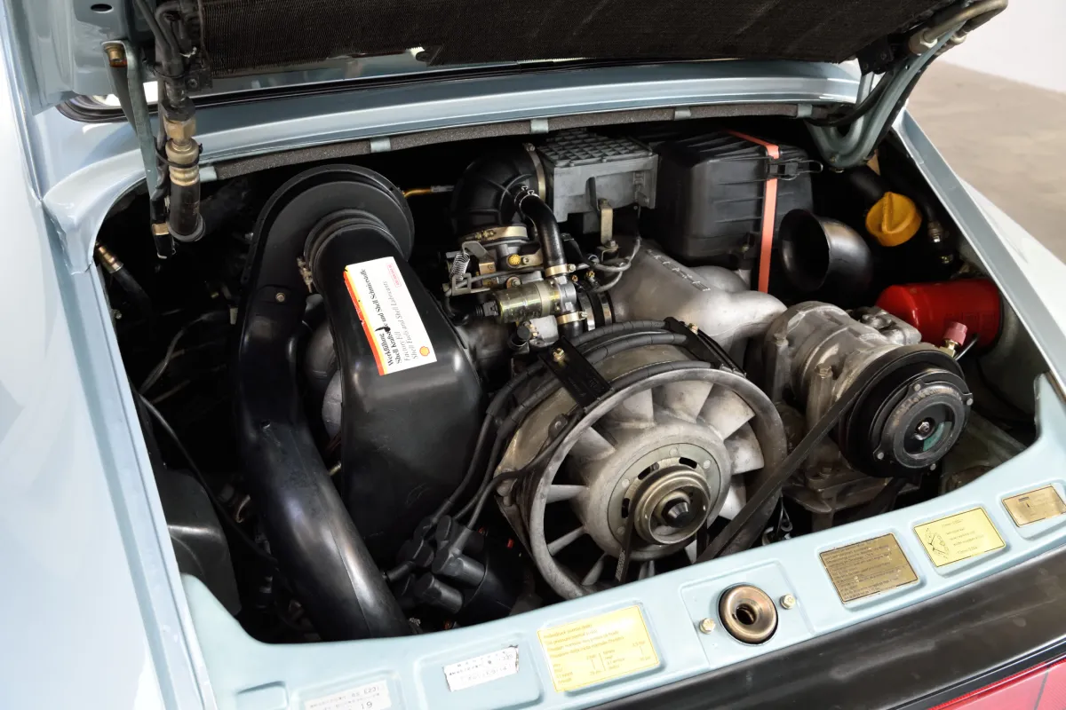 Porsche 911 lagunengrün