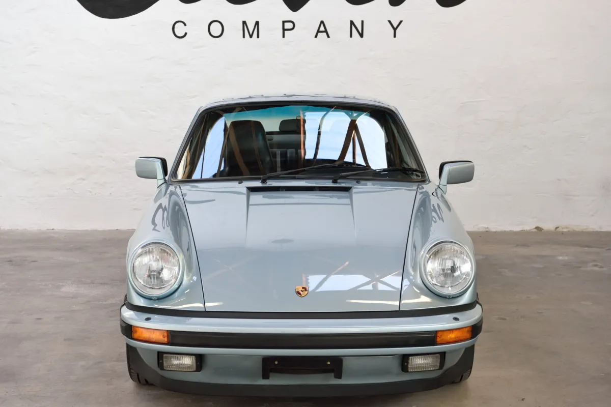 Porsche 911 lagunengrün