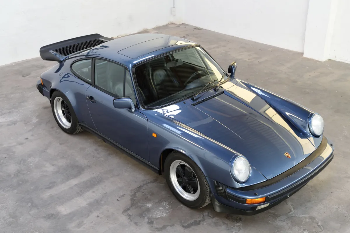 Porsche 911 Carrera 3.2 G50