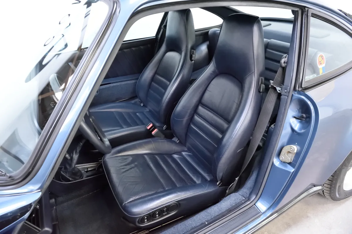 Porsche 911 Carrera 3.2 G50
