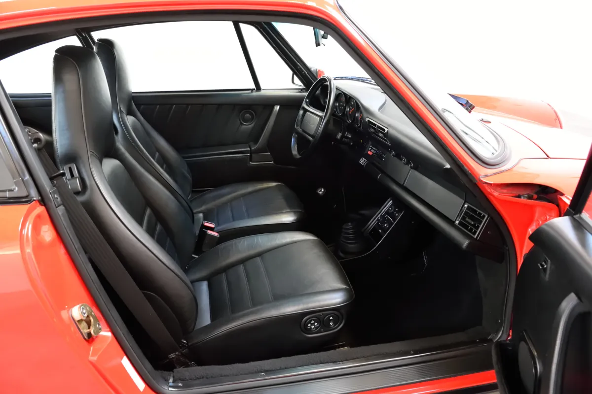 Porsche 911 Carrera 3.2