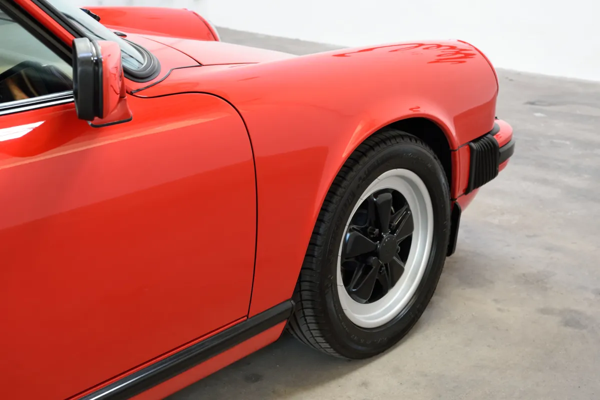 Porsche 911 Carrera 3.2