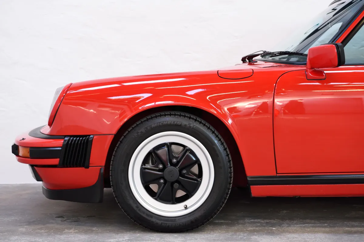 Porsche 911 Carrera 3.2