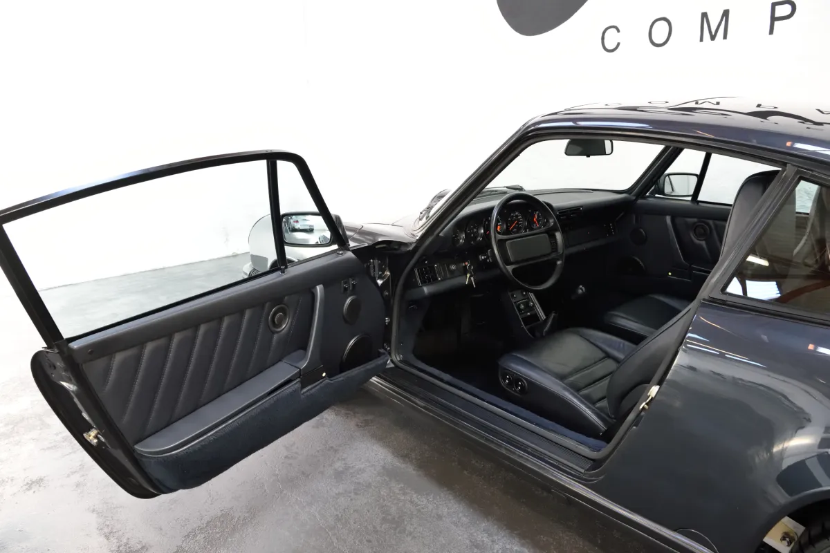Porsche 911 G50