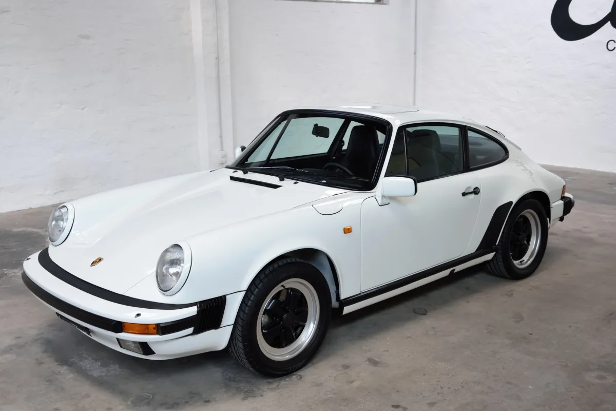 Porsche 911 Carrera 3.2