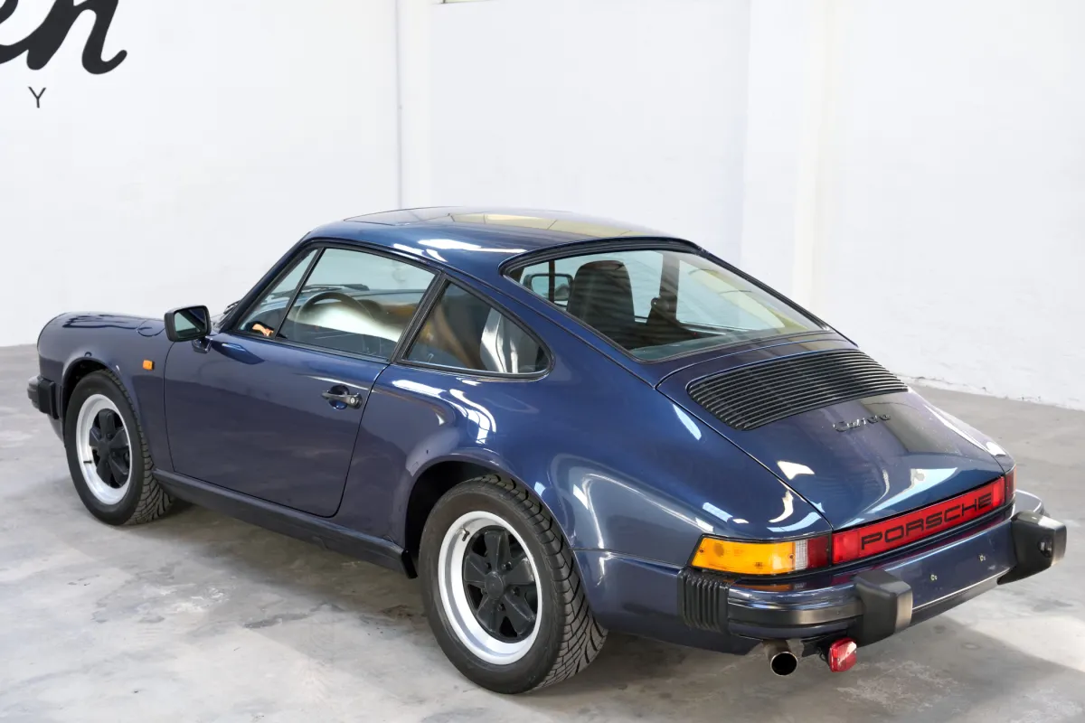 Porsche 911 Carrera 3.2