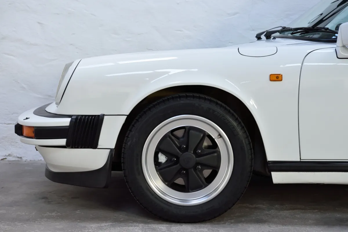 Porsche 911 SC Cabrio