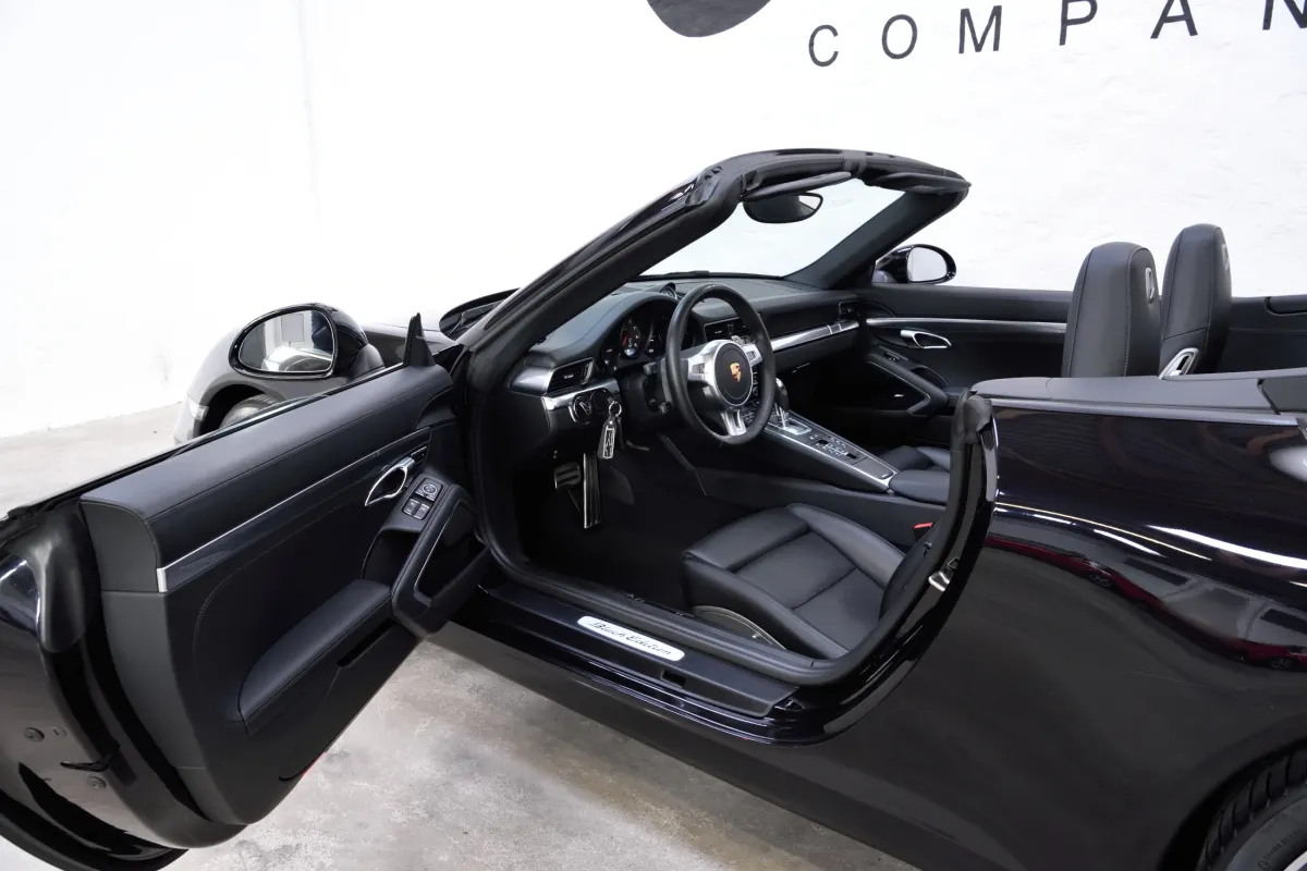 Porsche 991 Black Edition