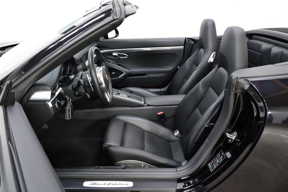 Porsche 991 Black Edition