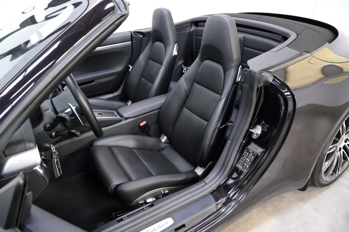 Porsche 991 Black Edition